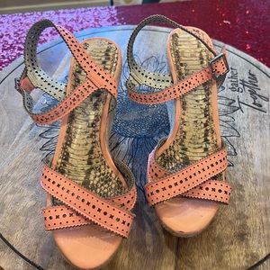 Gianni bini coral pink wedge sandals 8 real leather